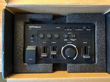 Roland Aira Compact E-4