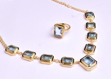 Collana e anello da donna in