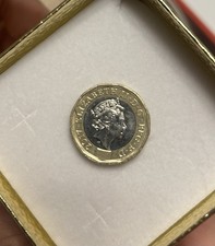 Moneta inglese - One pound 2017 Elizabeth II