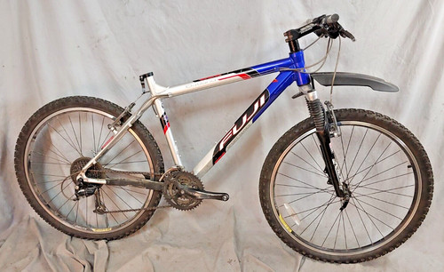 2004 fuji outland mtb - bike, 19"