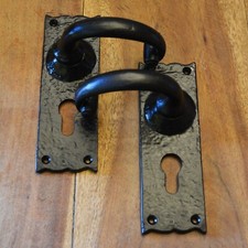 Maniglie per porte rustiche