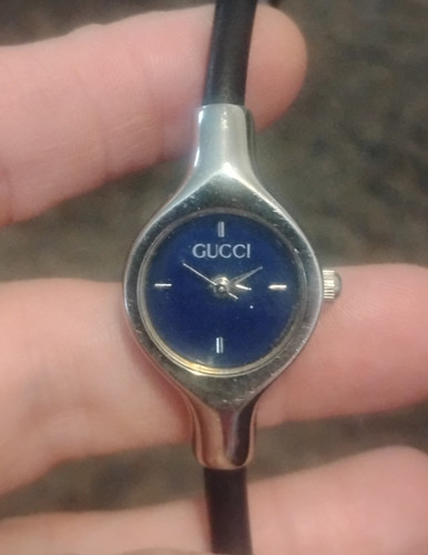 Vintage gucci women - gucci, color