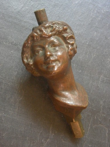 Curieux bronze femme - femme, art