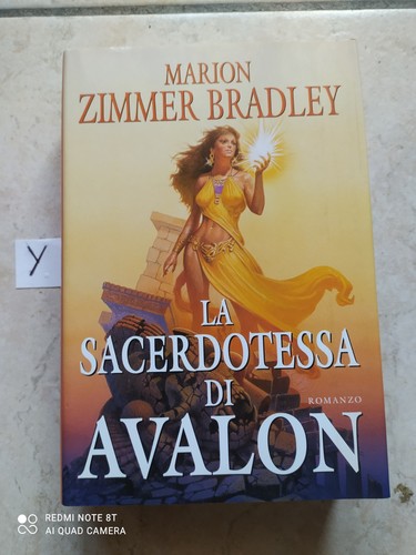 Sacerdotessa avalon - la,