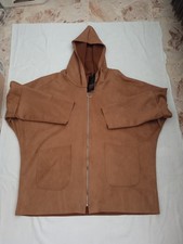 Giacca con zip e cappuccio