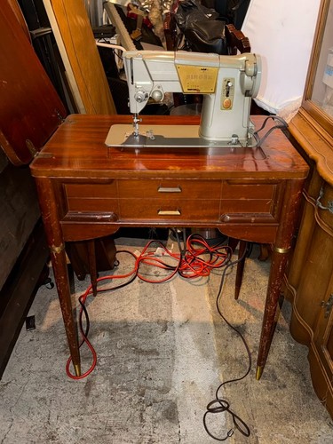 Singer 401a sewing machine - sewing,