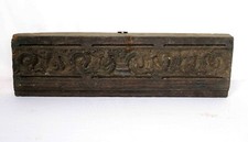 Antico pannello da parete targa in legno intagliato tenuta porta superiore trave architettonica raro 