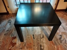 Tavolino basso quadrato