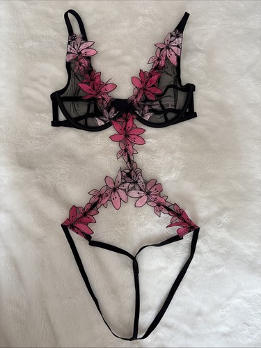 Victoria secret lingerie - victoria's,