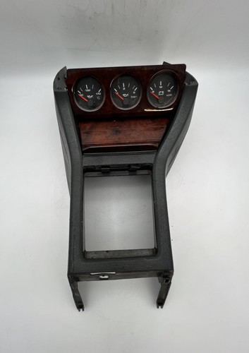 Console centrale con strumento