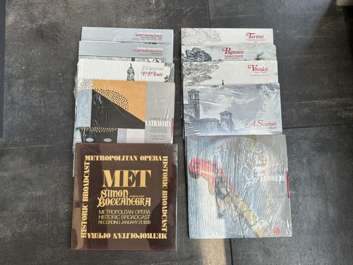 Premium volumve lot of - lot,