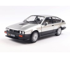Solido 421186543 - 1:18 Alfa