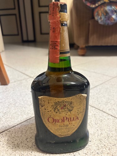 Bottiglia brandy vintage
