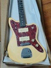 Chitarra elettrica stile jazz