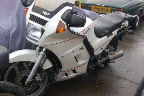 Breaking gtr1000 kawasaki - gtr1000,