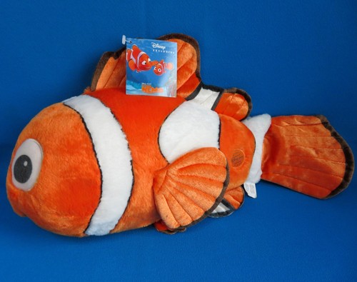 Grande pesce pagliaccio - grande, lungo
