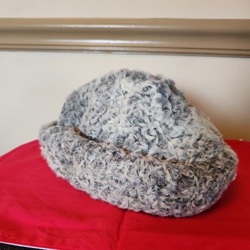 Cappello pelliccia grigio