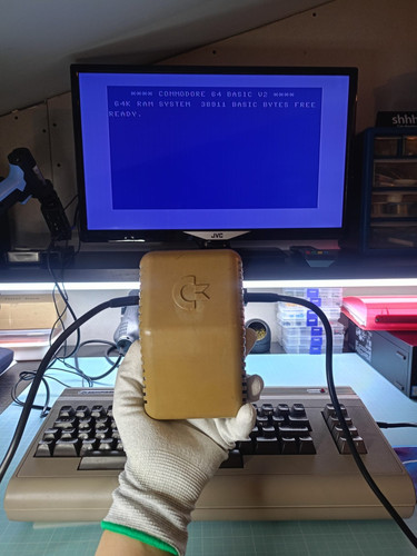 Commodore 64 c64 - ✅,