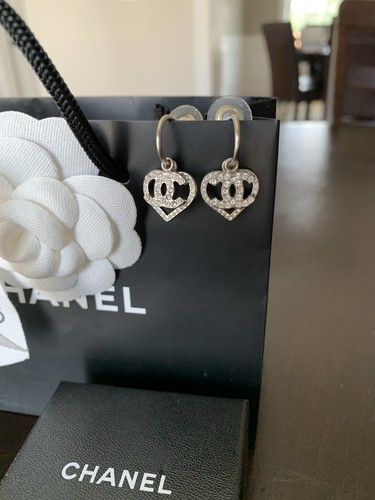 Chanel authentic dangle - dangle, cc