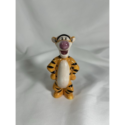 Statuina winnie the - winnie,