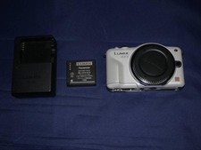 Panasonic LUMIX DMC-GF3 fotocamera mirrorless leggera corpo bianco eccellente