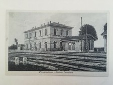 CARTOLINA PIZZIGHETTONE STAZIONE FERROVIARIA TRENO CREMONA ANIMATA PAESAGGISTICA