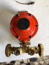 REGOLATORE Pressione GAS GPL bassa Manometro  COMET valvola Con Attacchi