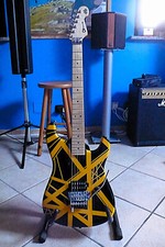 EVH Charvel "Bumblebee/VH2" guitar EDDIE VAN HALEN "EVH Art Series" 