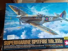 Supermarine Spitfire Mk.XVIe 1:32 TA60321 - tamiya modellismo