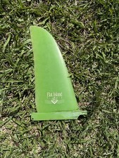 Flat island fins green - island,