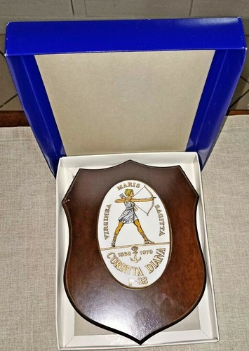 Crest virginea maris sagitta - virginea,