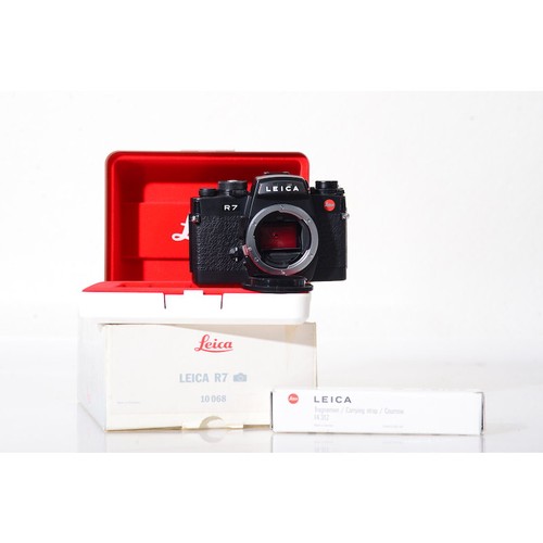 Leica 10068 leitz r7 black - /,