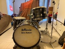 HOLLYWOOD PRESIDENT MAX ROACH