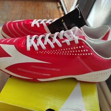 Scarpe da calcio da uomo Diadora nuove con etichette rosse e bianche taglia U...