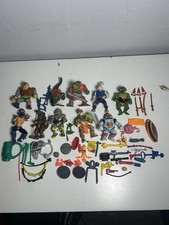 Lotto figurine e accessori