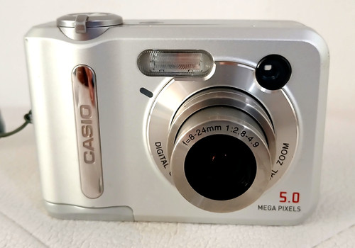 Fotocamera digitale casio - fotocamera,