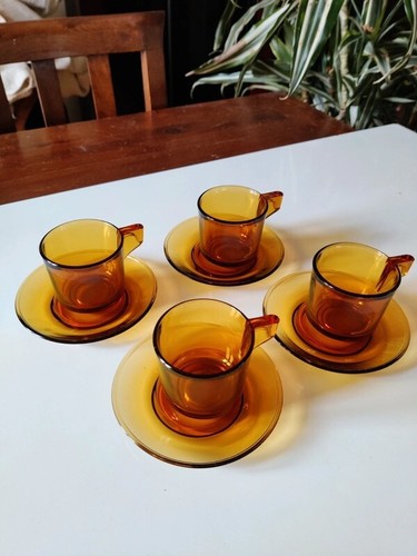 Quattro tazzine caffè in - quattro,