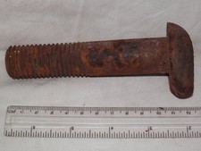 Vecchio perno per fissare