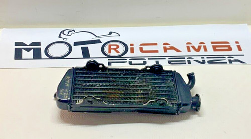 Radiatore acqua destro - ,