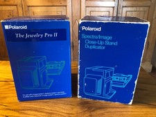 Polaroid close stand - close,