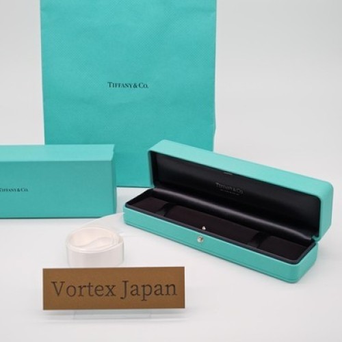Quasi nuovo tiffany - [quasi, nuovo]