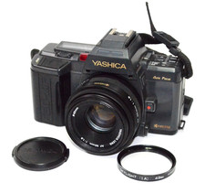 YASHICA Kyocera 230-AF