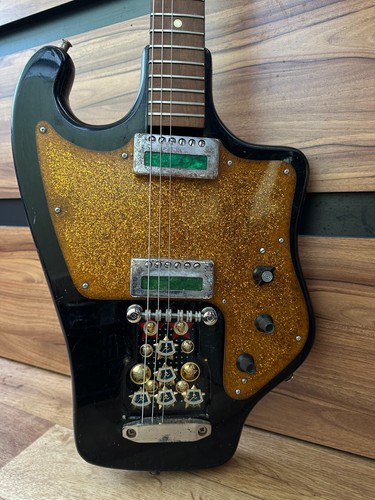 Chitarra elettrica sovietica - chitarra,