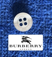 Bottone originale BURBERRY 9 mm grandezza bottoni colletto camicia. 