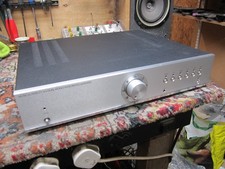 AMPLIFICATORE INTEGRATO