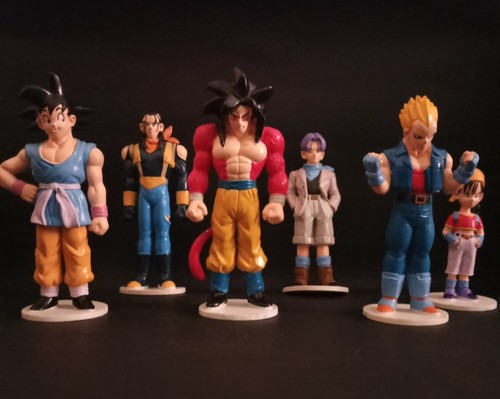 Statuine action figures - action,