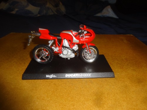 Modellino moto pressofuso