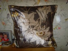 COPRICUSCINO MADE IN CLARKE