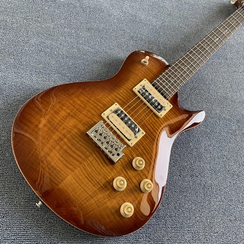 Chitarra elettrica alta - chitarra, di