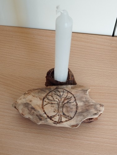 Porta candela con albero della